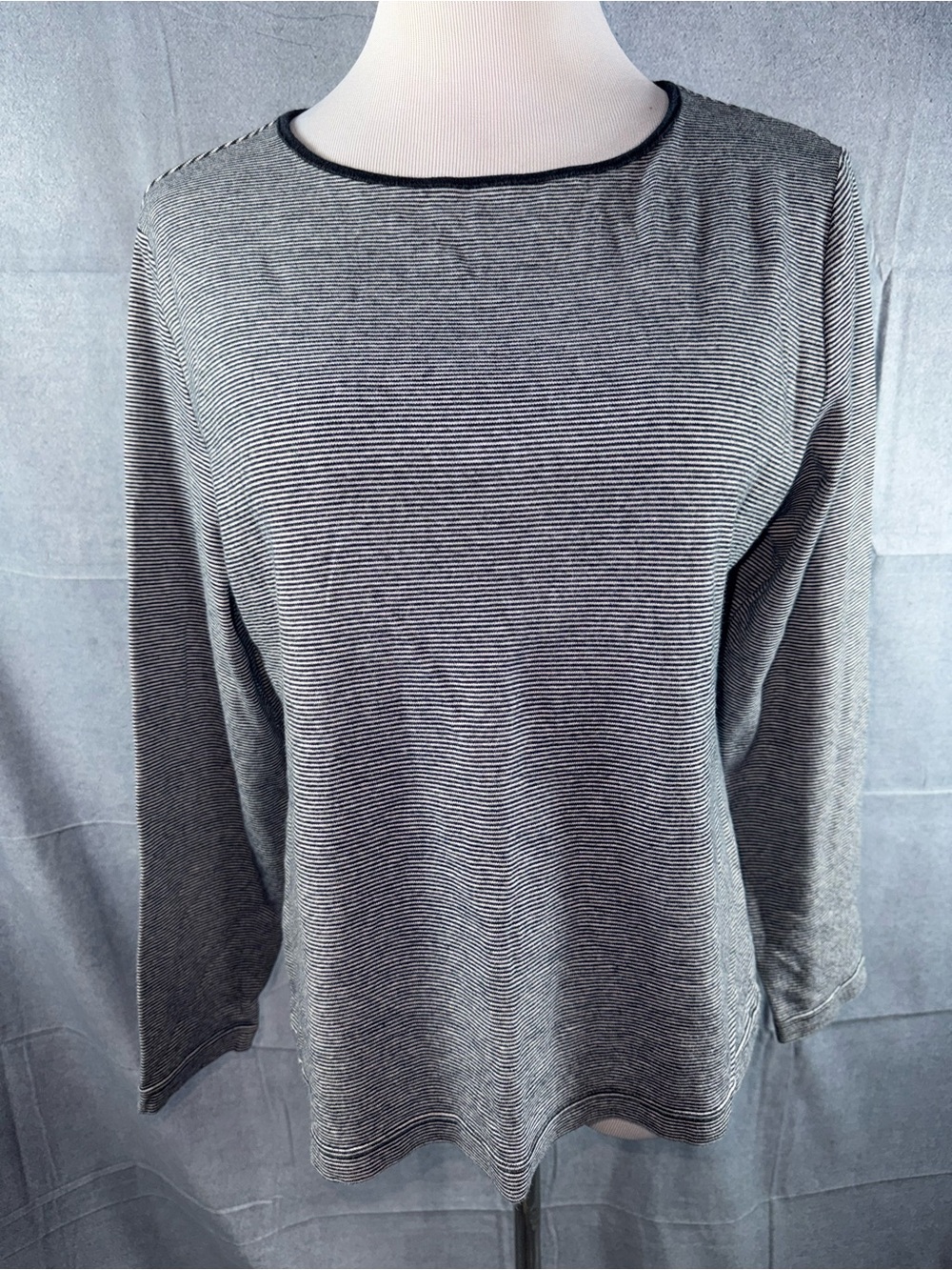2322-Vintage Harold's Women's Long Sleeve Striped Tee in Black and White
